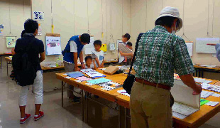 科学展会場の様子（小学校）