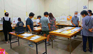 科学展会場の様子（小学校）