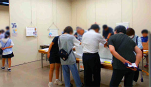 社会科作品展の様子（小学校の部）